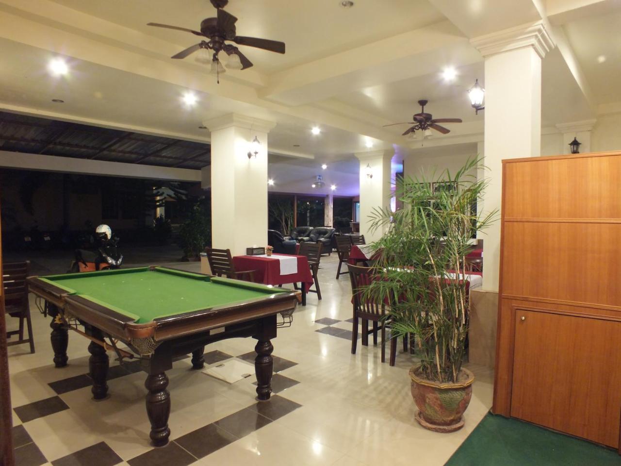 Chaba Garden Apartment Pattaya Exteriör bild